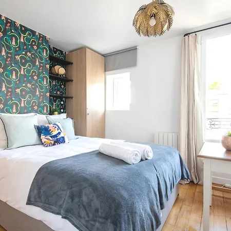 Luxury Designed Studio Near Le Marais *