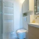 شقة Luxury Designed Studio Near Le Marais باريس